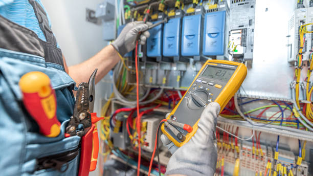 Best Local Electrician Companies  in Hesston, KS
